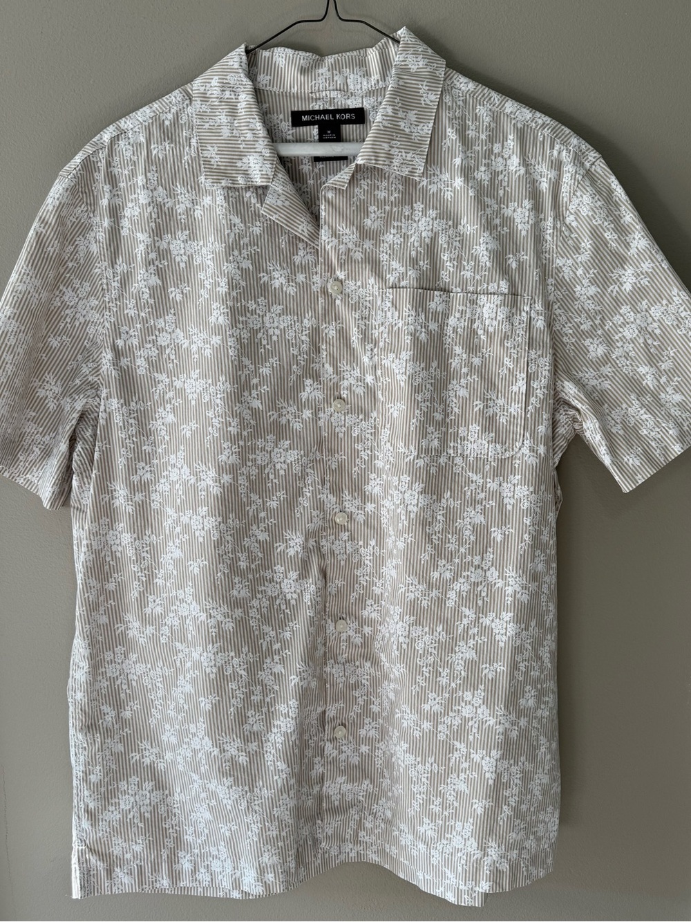 Michael Kors Beige and White Floral Short-Sleeve Button-Down Shirt